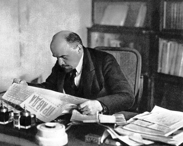 lenin_pravda.jpg